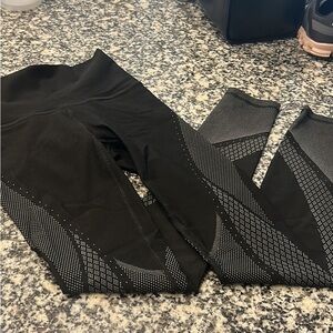 Black lululemon leggings